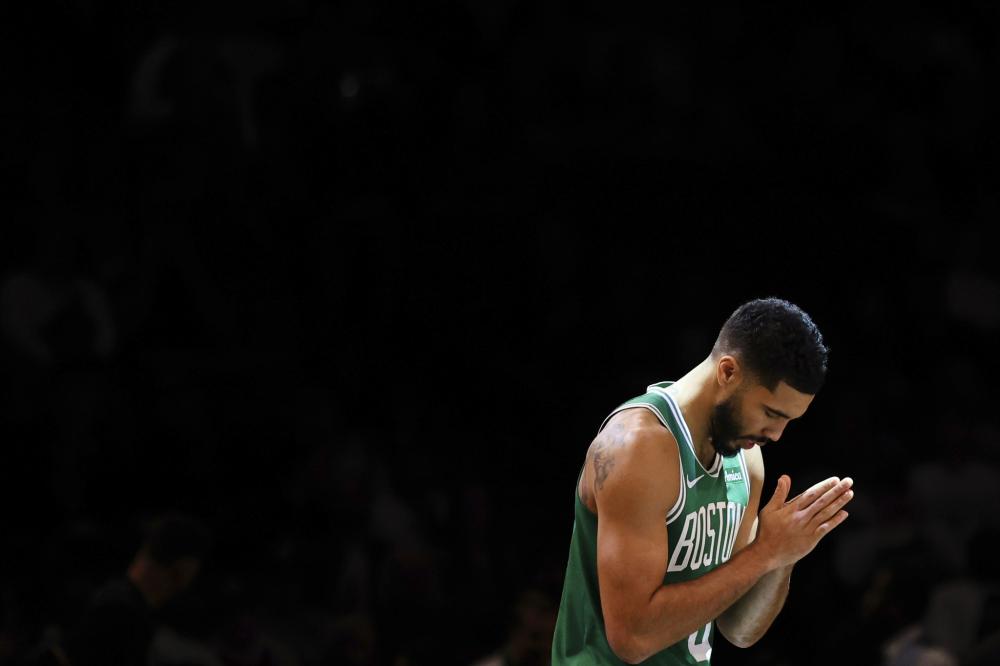 使得他在面 使得他在面