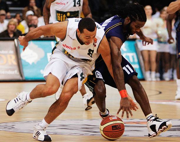 年1月6日 年1月6日