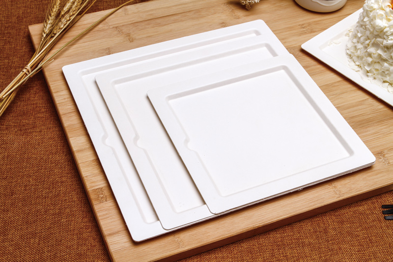 Square cake tray